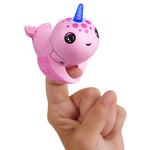 Fingerlings Light Up Narwhal - Rachel (Pink)